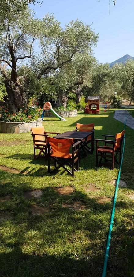 Hotel Maria Chrisi Ammoudia Esterno foto
