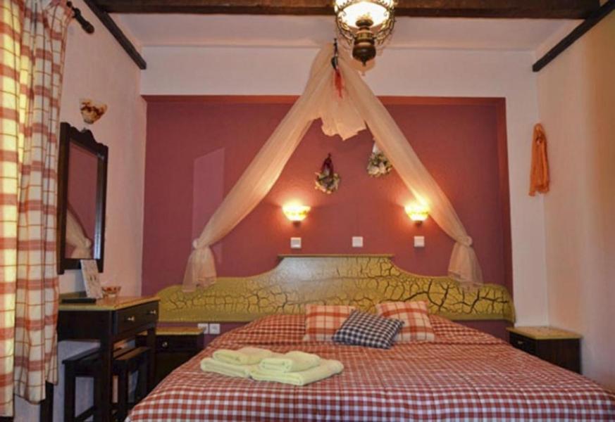 Hotel Maria Chrisi Ammoudia Esterno foto