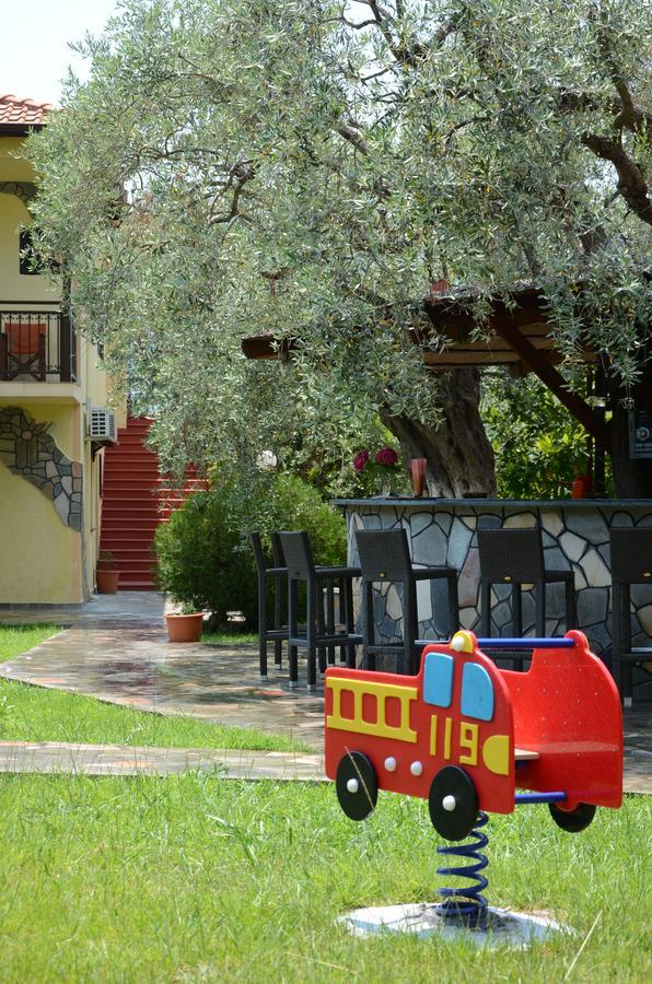 Hotel Maria Chrisi Ammoudia Esterno foto
