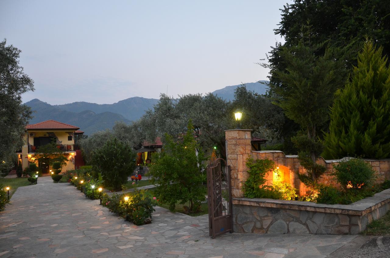 Hotel Maria Chrisi Ammoudia Esterno foto