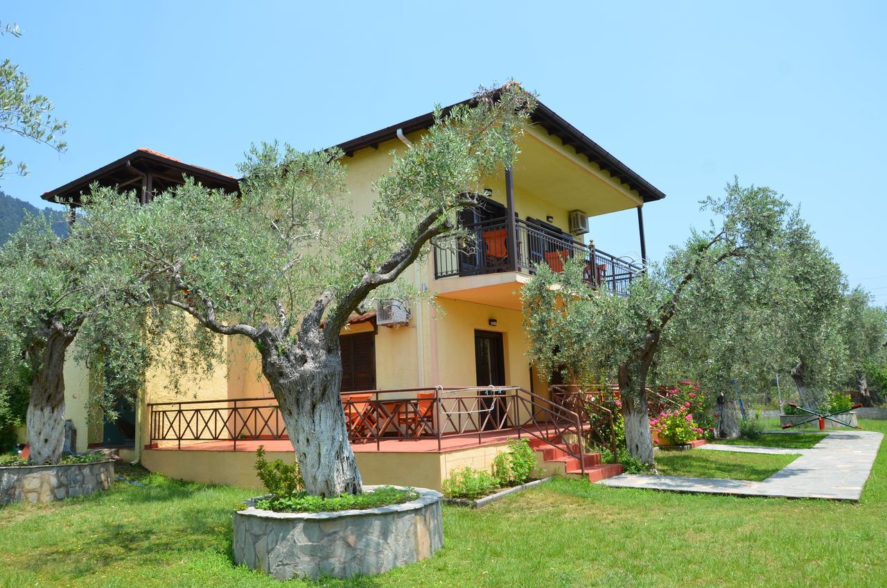Hotel Maria Chrisi Ammoudia Esterno foto