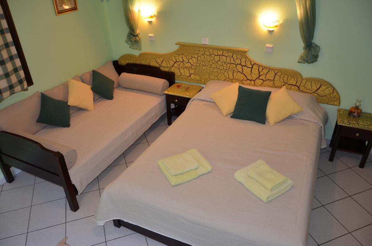 Hotel Maria Chrisi Ammoudia Esterno foto