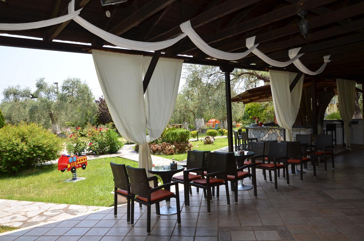 Hotel Maria Chrisi Ammoudia Esterno foto
