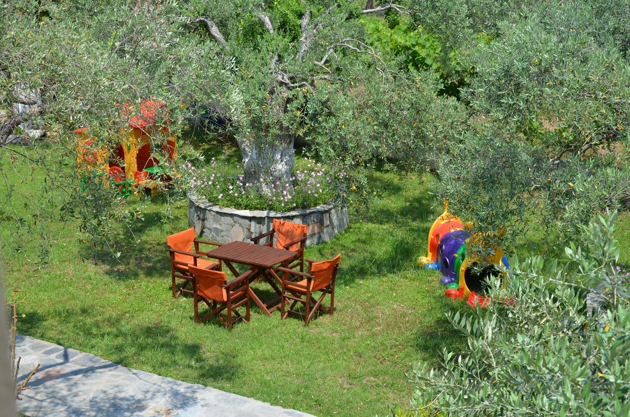Hotel Maria Chrisi Ammoudia Esterno foto